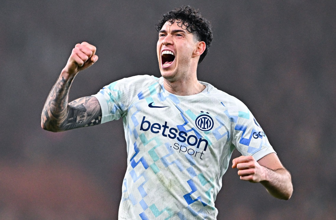 Ndryshim kursi  Bastoni  driblon  Barçën  i premton besnikëri Inter