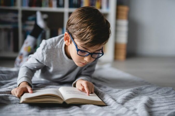 Kidreadingrealbook 768x512