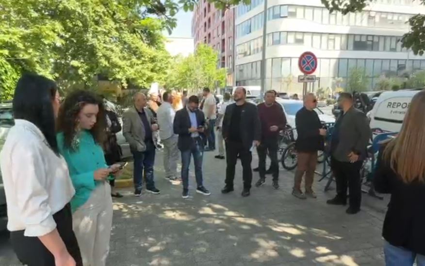 VIDEO/ Sot gjyqi në themel për Metën, deputetë dhe përfaqësues të PL para GJKKO