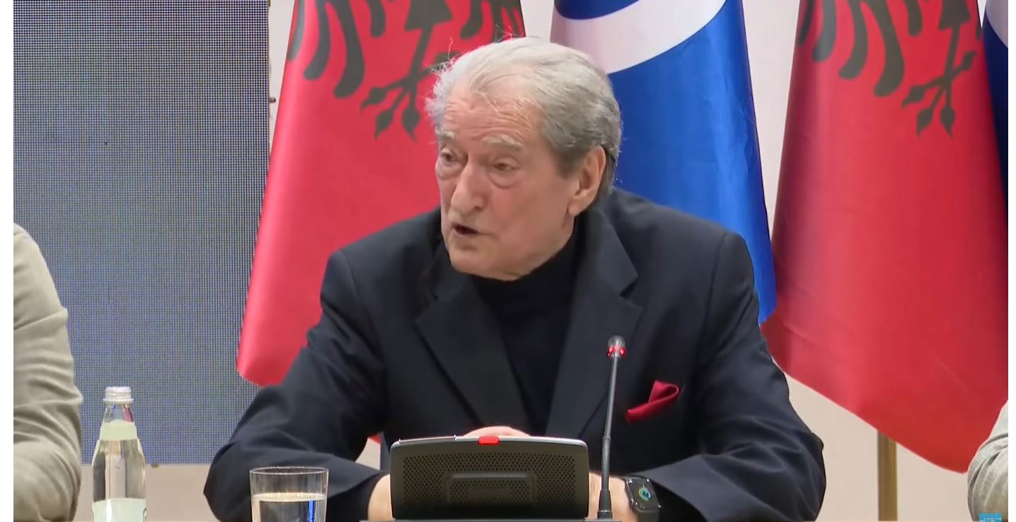  Nuk diskutoheshin kërkesat e prokurorisë për heqjen e imunitetit të ministrave e zv kryeministrave   Berisha  Me kryengritjet   