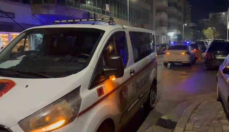  Hajde se kam vrarë mamanë   Telefonata që alarmoi policinë e Vlorës  forcat  Shqiponja  dhe efektivë të shumtë në   