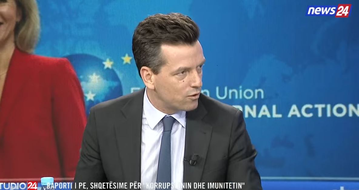 “Dosja 16 mijë faqe për Ballukun nuk po bëhet publike”, Shehaj kritik me PD: Mund ta nxjerrin qeverinë me shpatulla pas muri, por s’kanë interes