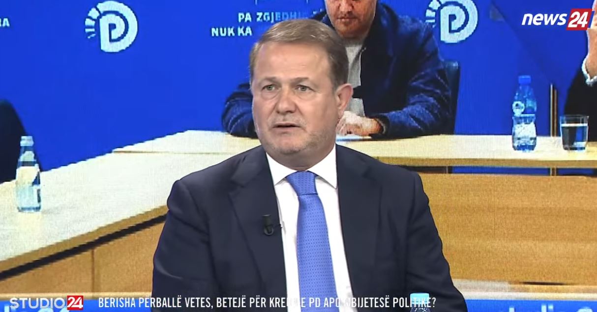 PD në zjarr: Salianji përdori simbolin e partisë për sulme ndaj kryetarit? Gjin Gjoni zbulon rrethanat
