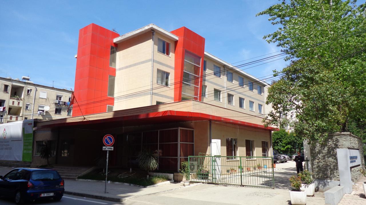 Shkarkohet drejtori i FSKDSH  Arti Papajani  Ja kush emërohet në vend të tij