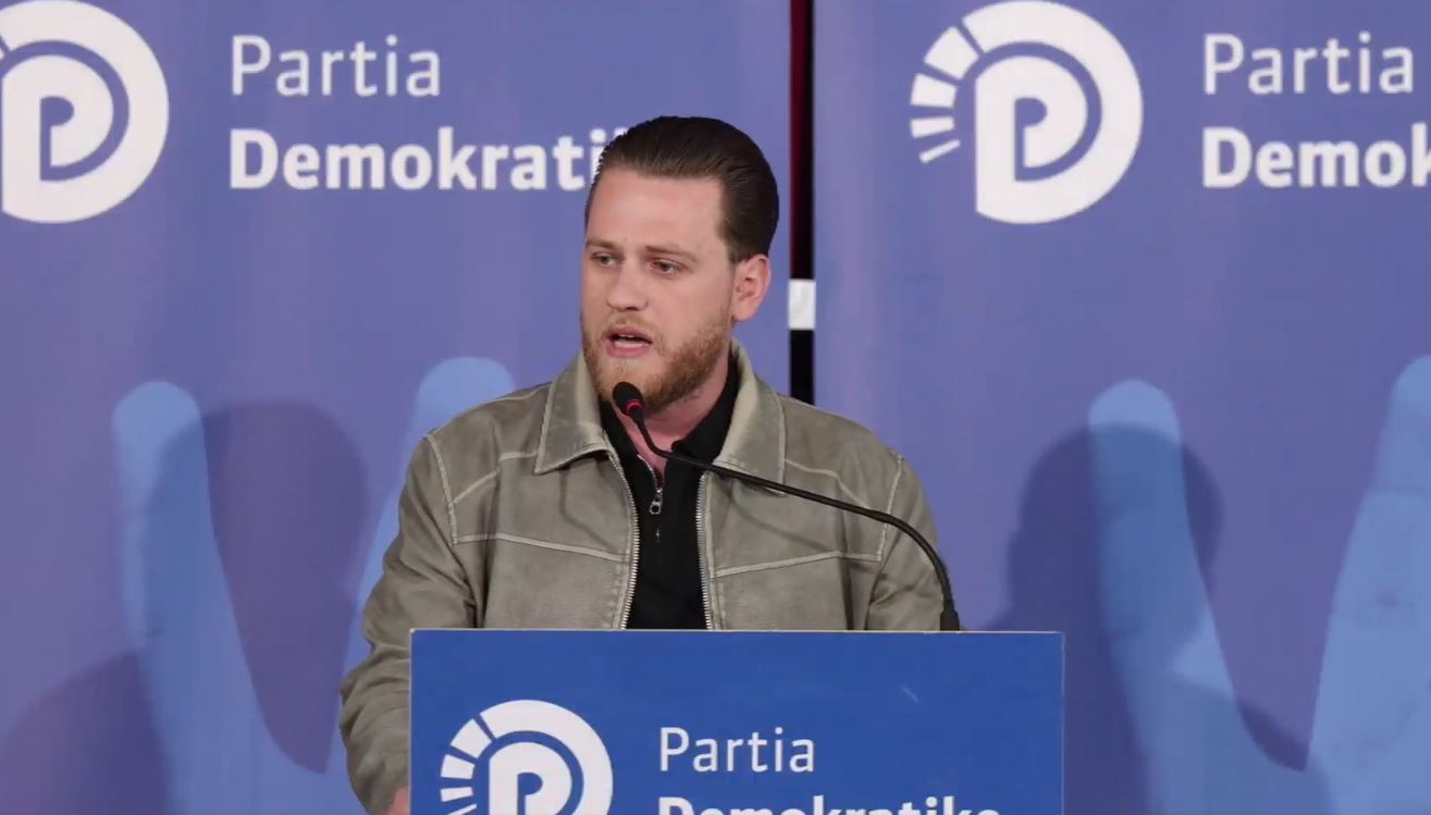  Partia Demokratike po lëngon   anëtari i Kryesisë së FRPD  As 1  e demokratëve s po e ndjekin PD në në thirrjet e saj  e pamë   