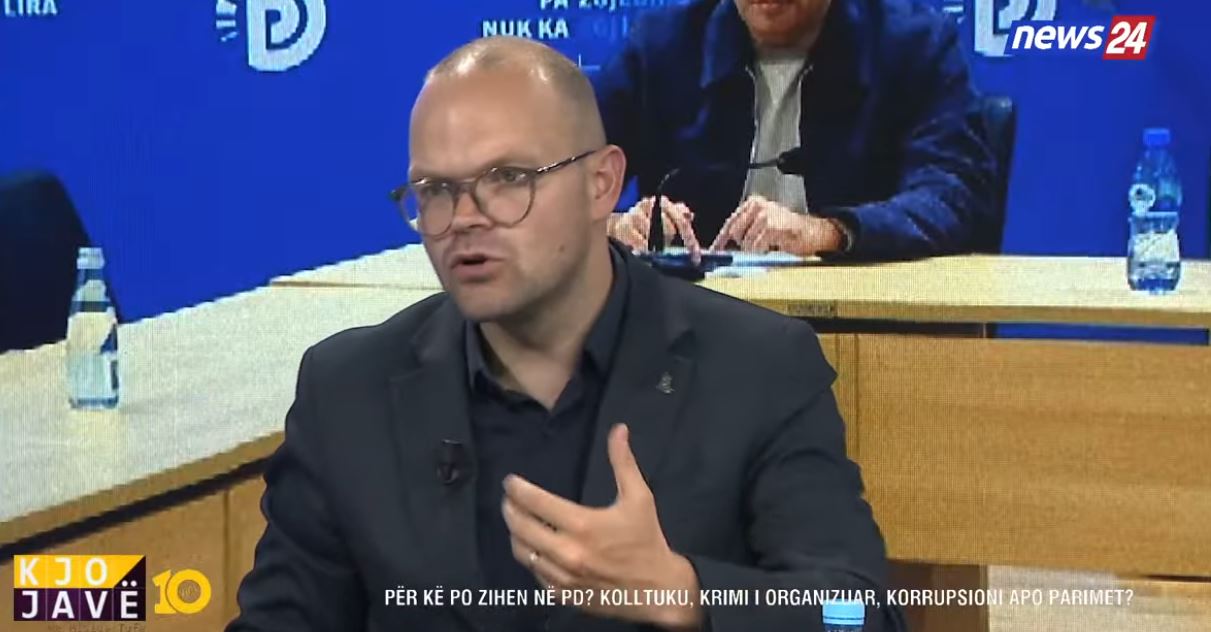  S mund të vazhdojmë kështu   Kalaja kritik me qasjen e PD ndaj protestave  Policia po na dhunon  Kërkova mb   