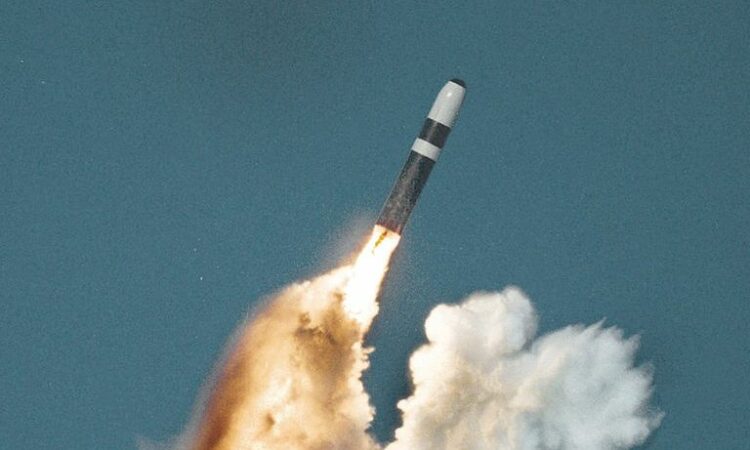 800px Trident Ii Missile Image