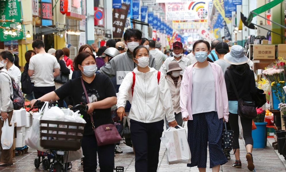 Alarm në Tokio  Burri i spërkati me një substancë të panjohur  20 të plagosur në një qendër tregtare