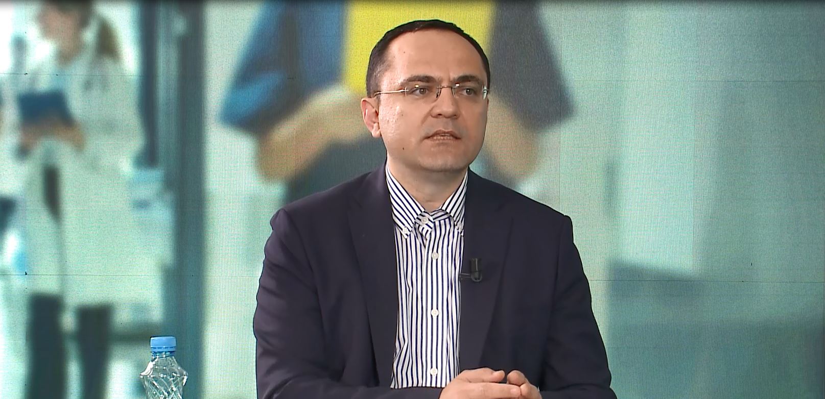 E reja akuzoi mjekun se e ngacmoi seksualisht  eksperti  Në sistemin shtetëror pacienti konsiderohet si pronë private  Duhen r   