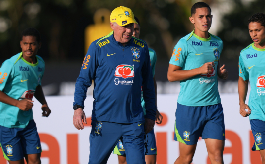 Brazili  beson te Ancelotti, zyrtarizohet rinovimi i kontratës