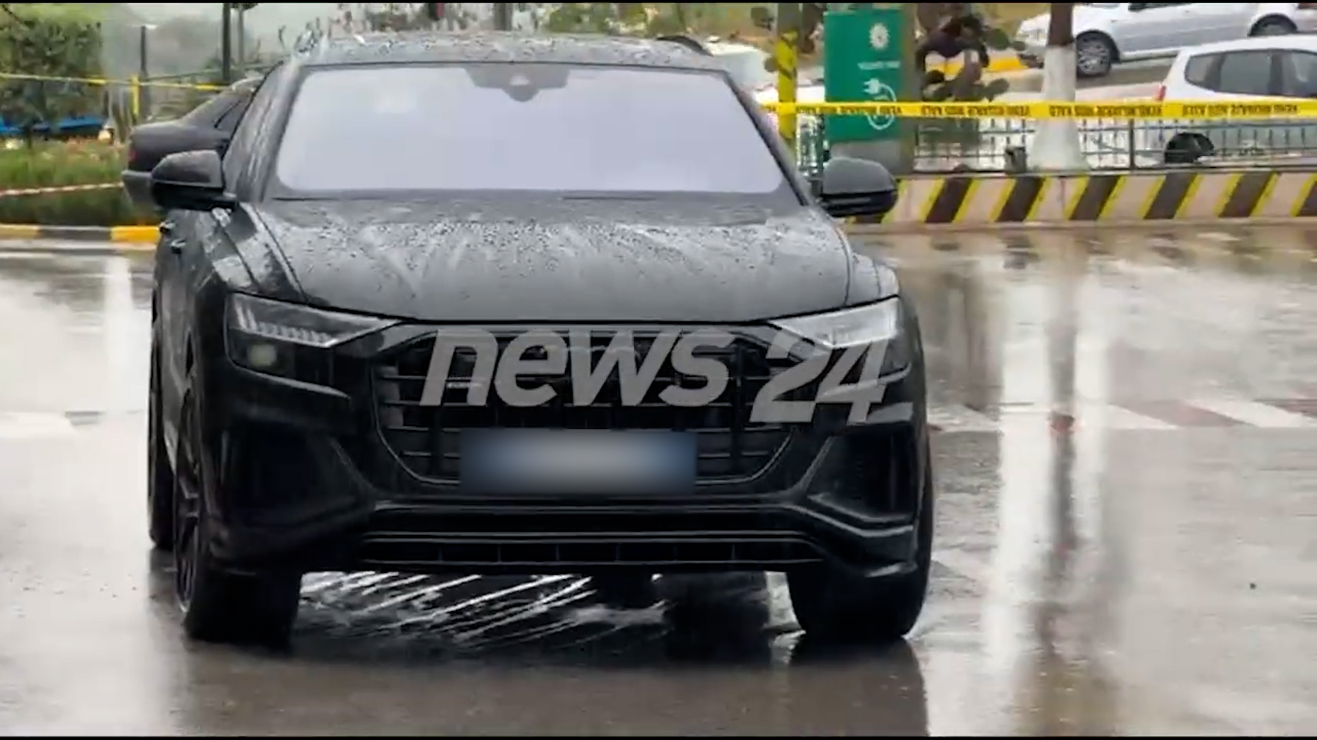 Atentati ndaj Rexhep Ismailit/ Audi i zi i “bllokuar” në skenën e krimit, i përkiste…! Pamje nga vendngjarja (VIDEO)