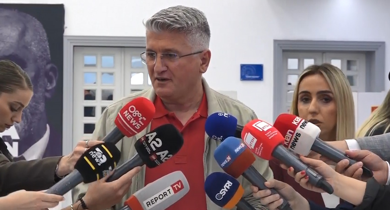 Zgjedhjet për kryetarin e PD: Agron Gjekmarkaj voton dhe komenton mungesën e garës
