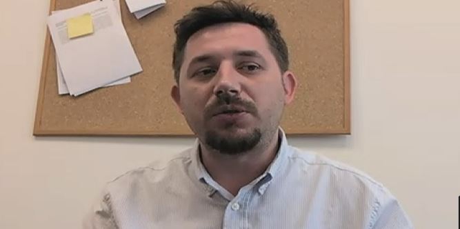 Protesta për Shqipen   Themelet e shtetit u ndërtuan mbi shtëpitë tona   politologu  Tirana e Prishtina asnjë angazhim  RMV rr   