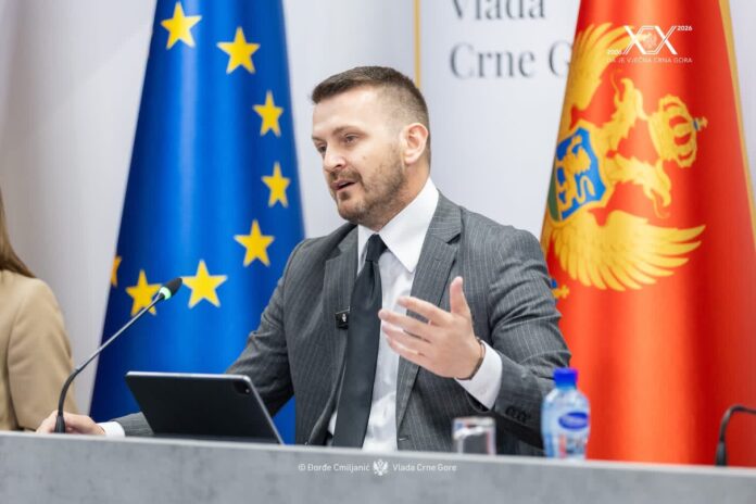 Iniciativa për tërheqjen e njohjes së Kosovës  Ministri shqiptar Marash Dukaj përplaset me serbët në Mal të Zi