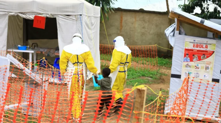 Më Shumë Se 100 Persona