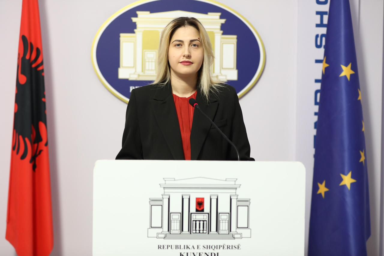 Ina Zhupa depoziton projektligj për shfuqizimin e Ligjit nr. 21/2024 për Zonat e Mbrojtura
