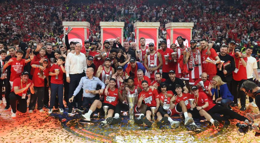 BASKETBOLL  Olimpiakos kampion në EuroLeague  mposht Realin në finalen dramatike