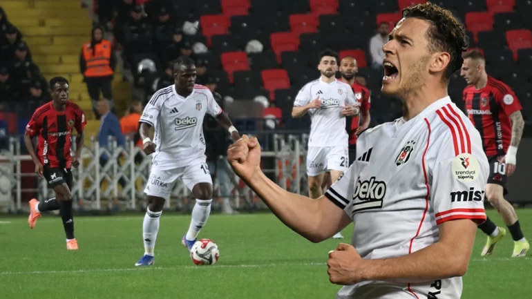 Besiktas Gaziantepte Asllani Ile Guldu Ilk 22 Dakikada Maci Cozdu Ulab