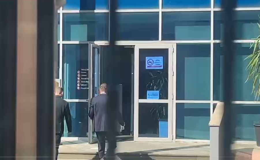 Inceneratorët  Ish deputeti i PS së  Alqi Bllako paraqitet në GJKKO  VIDEO 