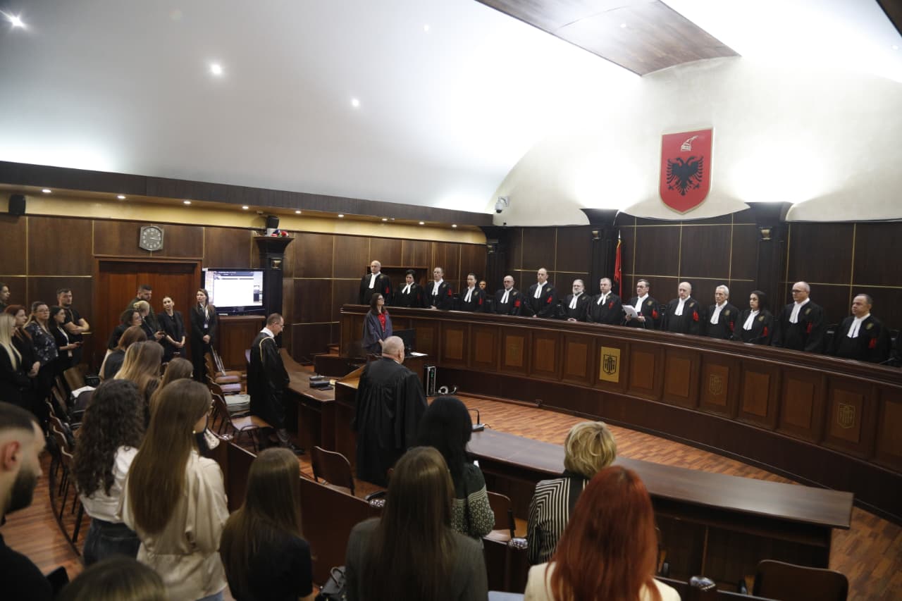 Gjykata e Lartë ndryshon pjesërisht kriteret për  arrestin në burg   Zbardhet vendimi