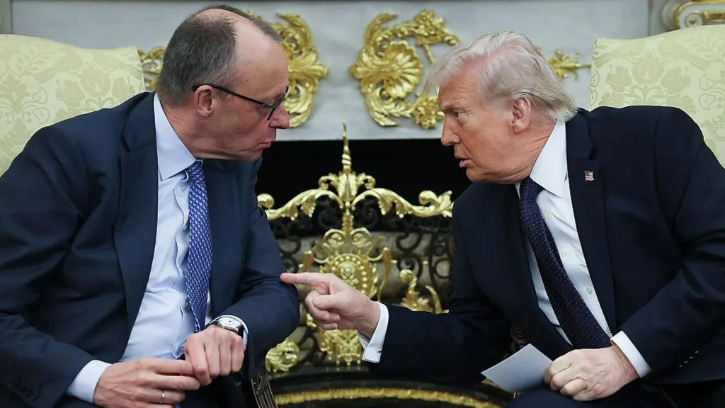 Trump urdhëron tërheqjen e 5 mijë trupave nga Gjermania pas tensionit me Merz për Iran
