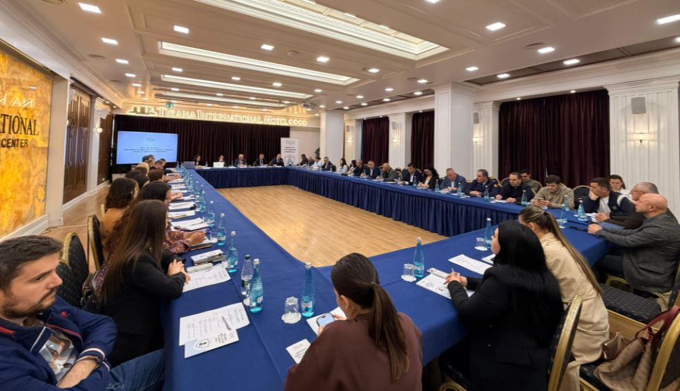  Mbrojtja e të dhënave personale është standard demokratik   Besnik Dervishi  Duhet investim në siguri dhe profesionalizëm