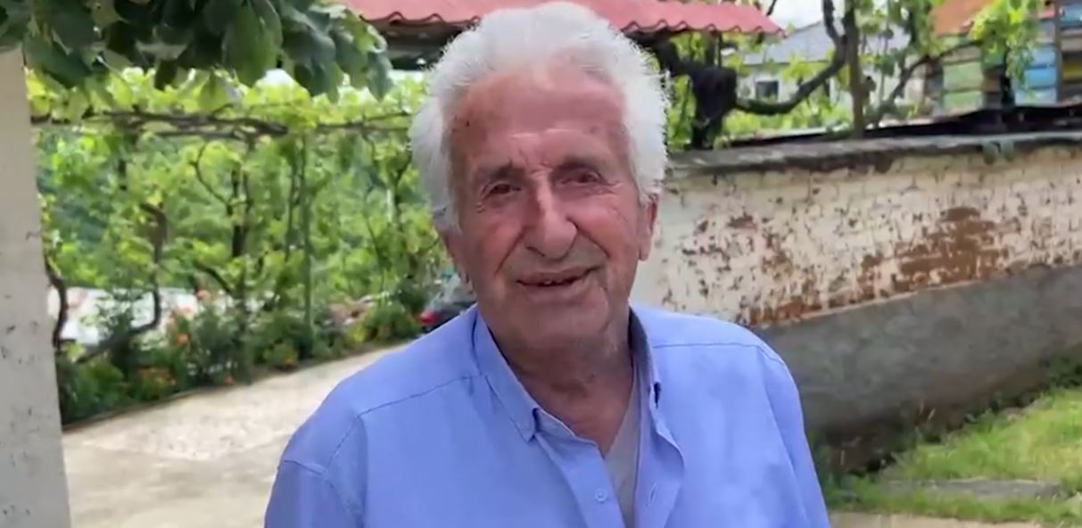 VIDEO  Shkolla në Dibër pa asnjë nxënës  të moshuarit  Të rinjtë ikën dhe nuk kthehen më  fshati është braktisur