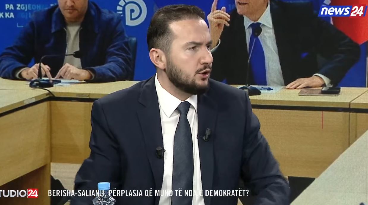  Më shumë njerëz në festat e synetllikut se në protestat e opozitës   Salianji  Berisha pengmarrësi i PD së  8 janarin mund ta   