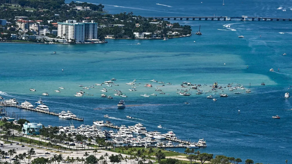 Shpërthim tragjik në anije turistike në Miami: 11 të plagosur, njerëzit hidheshin në det për shpëtim
