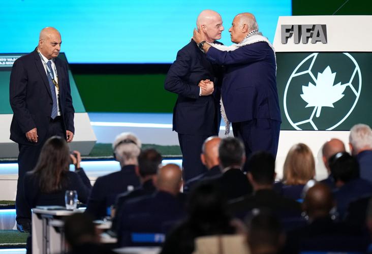 FIFA 2024: Tensionet në Kongres – Delegatët e Izraelit dhe Palestinës refuzojnë shtrëngimin e duarve me Infantinon
