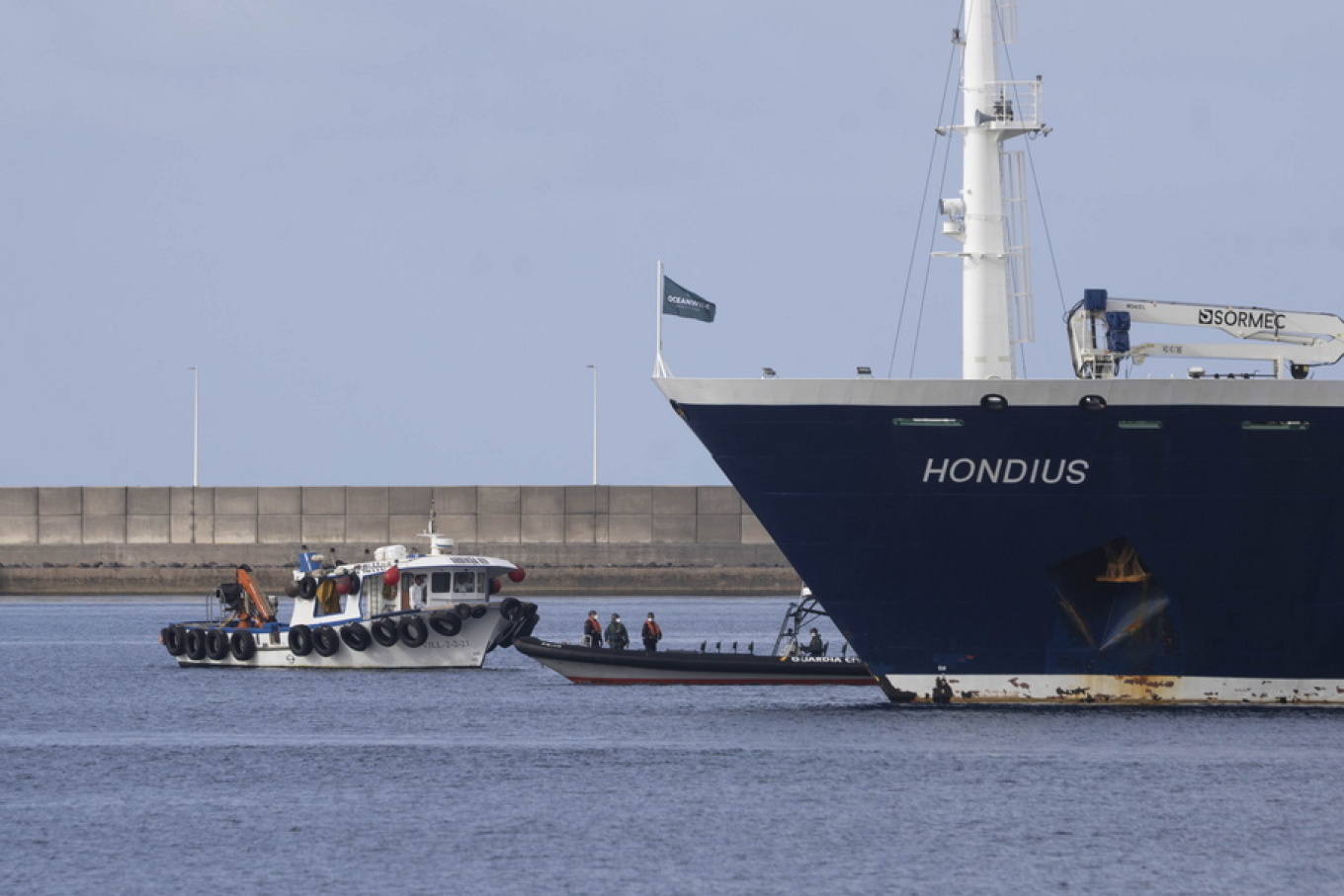 Anija turistike MV Hondius në Roterdam  anëtarët e ekuipazhit në karantinë pas frikës nga hantavirusi