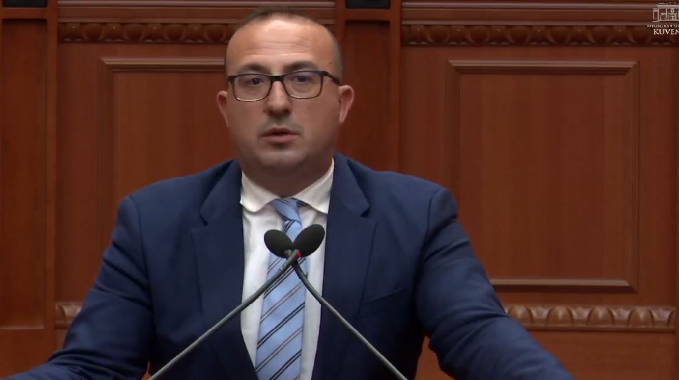 Korreshi kritika qeverisë për Lushnjën  400 mln lekë për të ngrënë fara gjithë bashkia  Mund të kishin marrë lekë të gjithë at   