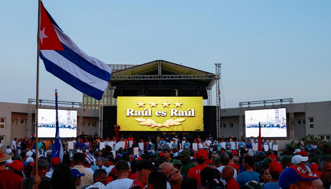 Padia ndaj ish presidentit kubanez  protestë masive para ambasadës së SHBA së në Havana