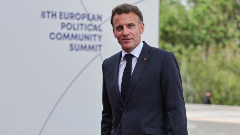 Macron Arthrou