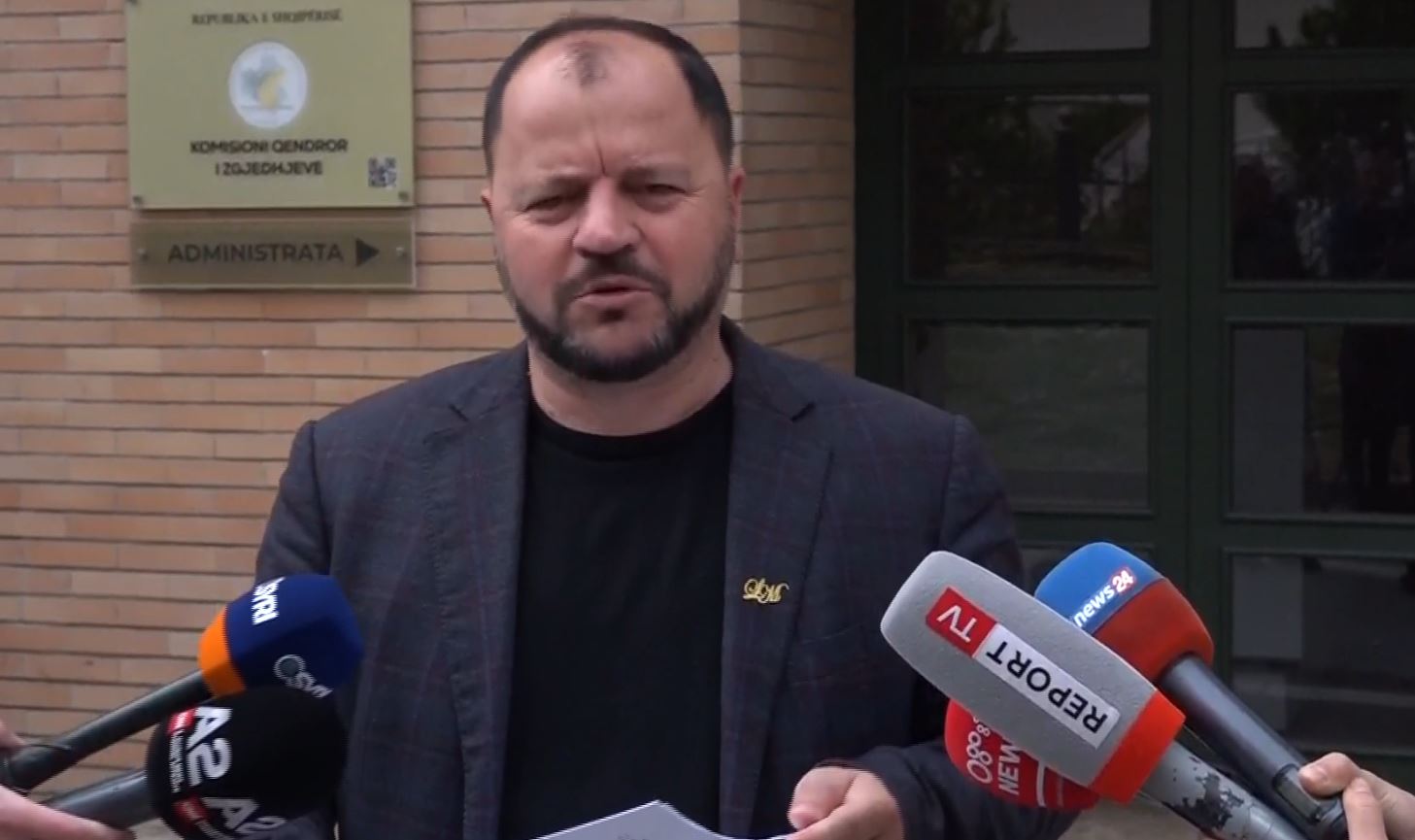  T i hiqet mandati i vjedhur    Lefter Maliqi akuza KQZ  Po zvarrit procesin për  Hajdarin e Kuçovës   