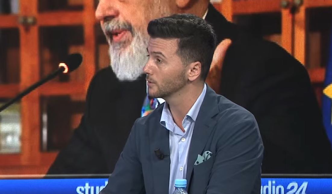  PD s e ka luksin të ketë ndërkombëtarët kundër   Politologu  Kriza e ka lënë partinë të përçarë  nëse vazhdojnë kështu    