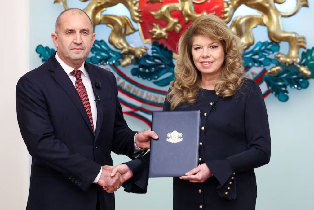 Bullgari  Radev prezanton kabinetin e ri qeveritar pas fitores në zgjedhje