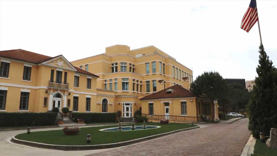 Nga rrëzimi i komunizmit te përplasjet e forta politike  roli i ambasadorëve amerikanë që shënuan historinë e Shqipërisë në 35   