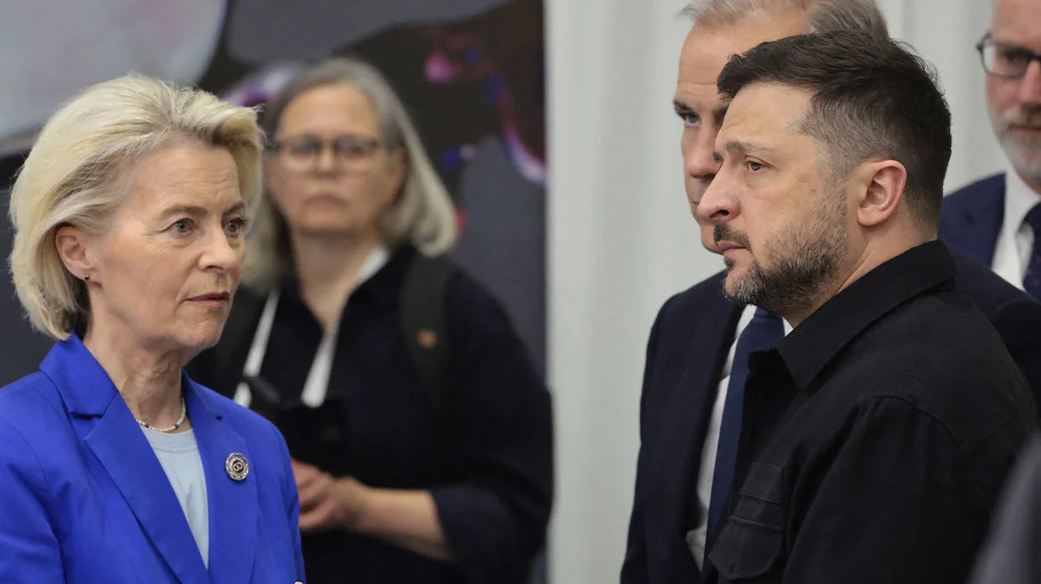 Von der Leyen bisedë telefonike me Zelensky: BE rikonfirmon mbështetje për Ukrainën
