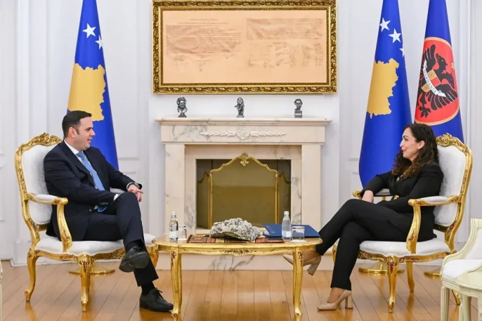 Vjosa Osmani dhe Lumir Abdixhiku konfirmojnë bashkëpunimin politik në zgjedhjet e 7 Qershorit  Asnjë kusht  por do të punojmë    