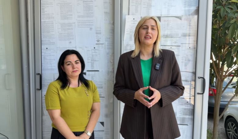 “Ishte hequr nga Këshilli Bashkiak”, Ina Zhupa: Rikthyem mandatin e këshilltares demokrate, PD mbron votën e qytetarëve