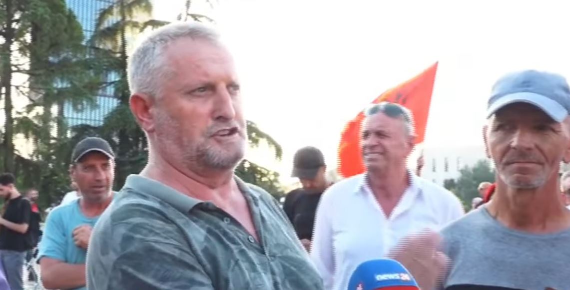  Kemi shkuar në gropë  jo në Europë     Qytetari për News24  Po protestoj për fëmijët e mi  na kanë shkatërr   