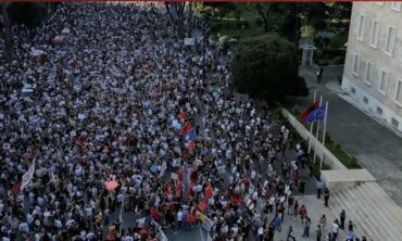 610 366 1781032727xprotesta Tirane Zverneci 992