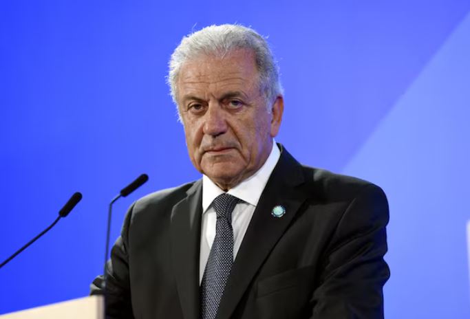 Skandali  Qatargate   Belgjika lëshon urdhër arrest ndaj ish komisionerit europian  Dimitris Avramopoulos