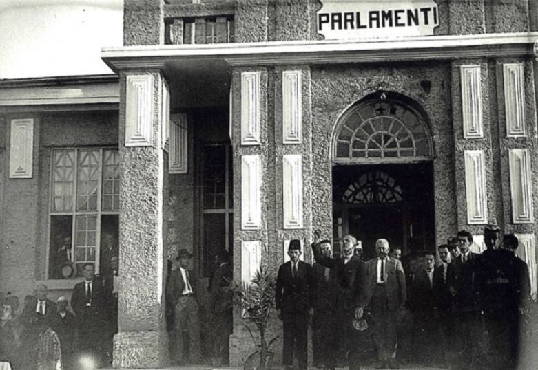 “Mbreti në kohra të vështira bahet një fuqi paqtue