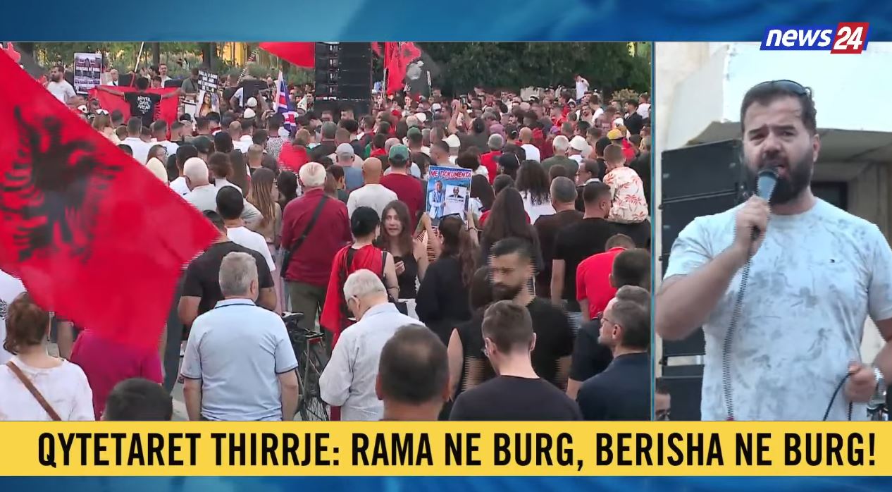  15 ditë bashkë  zgjuam SPAK dhe drejtësinë   Protestuesi mesazh Ramës  200 mijë në shesh  Turistët i ke midis nesh  ty të kan   