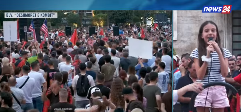 Kam dy fjalë për  Mister hajdutin    Vogëlushja nga Shkupi në protestë  Rama jashtë  Fitorja është me ne