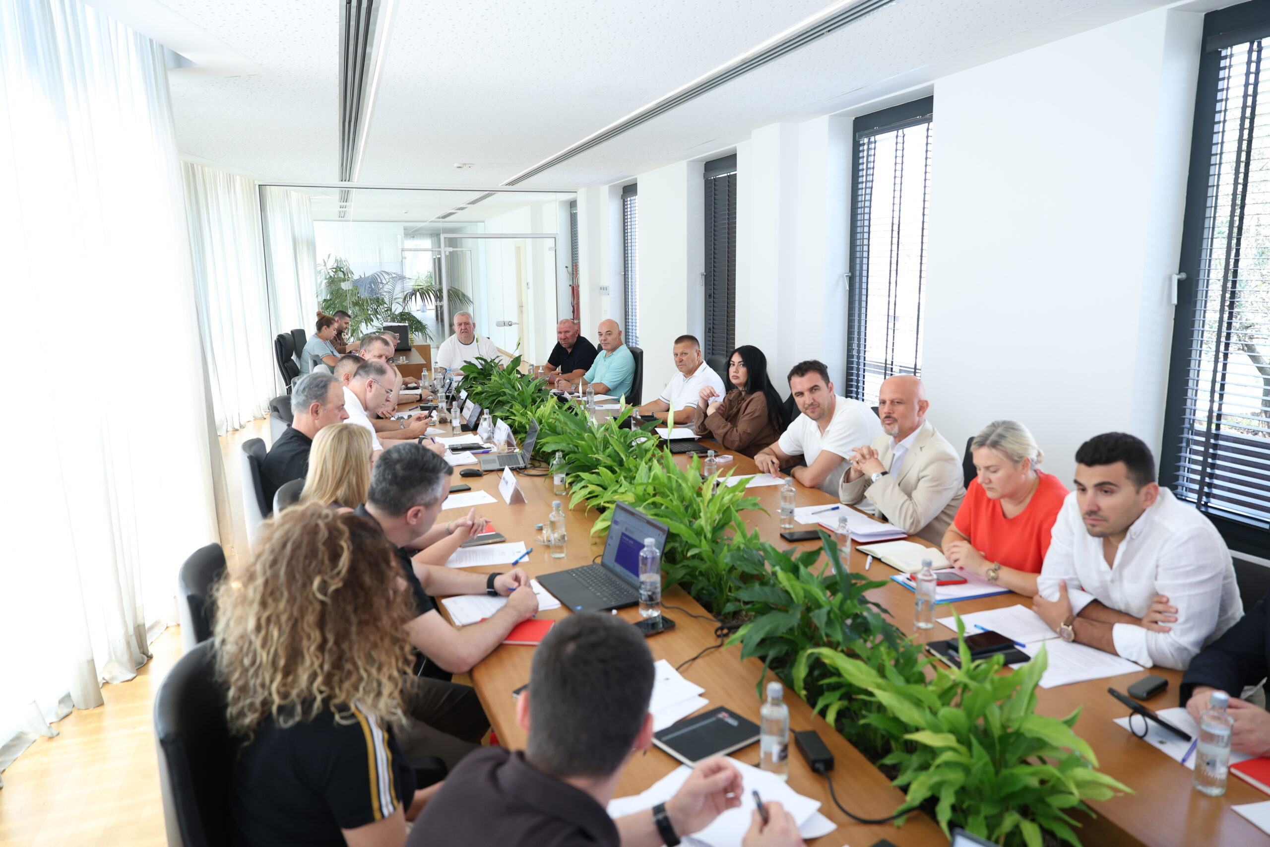 Komiteti Ekzekutiv i FSHF së miraton ndryshimin e formatit të kampionatit  Abissnet Superiore  për sezonet 2026 2027  2027 202   