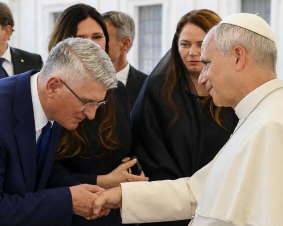 Papa Leone Agron Gjekmarkaj