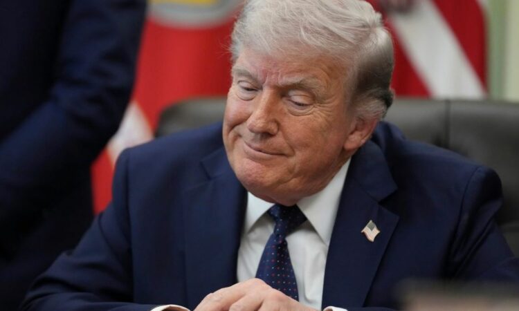 Trump Mohon